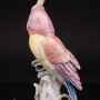 Статуэтка птицы из фарфора Попугай какаду на кукурузе, Karl Ens, Германия, 1920-30 гг.