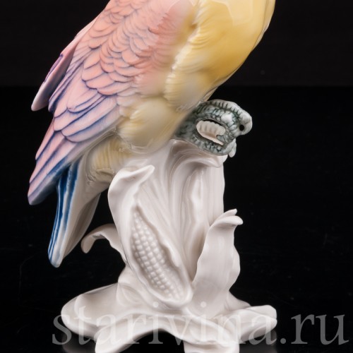 Статуэтка птицы из фарфора Попугай какаду на кукурузе, Karl Ens, Германия, 1920-30 гг.