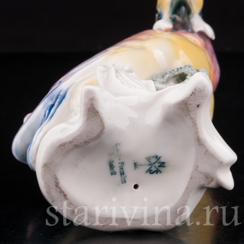 Статуэтка птицы из фарфора Попугай какаду на кукурузе, Karl Ens, Германия, 1920-30 гг.