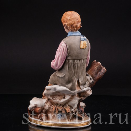 Фарфоровая статуэтка Аллегория Зимы, Capodimonte, Италия, сер., вт пол. 20 века.