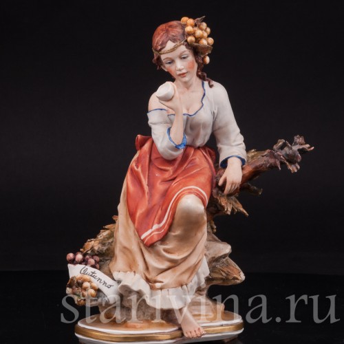 Фарфоровая статуэтка девушки Аллегория осени, Capodimonte, Италия, сер., вт пол. 20 века.