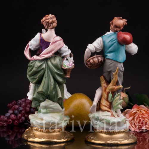 Фарфоровые статуэтки Цветочница и кавалер, Япония, вт. пол. 20 века.