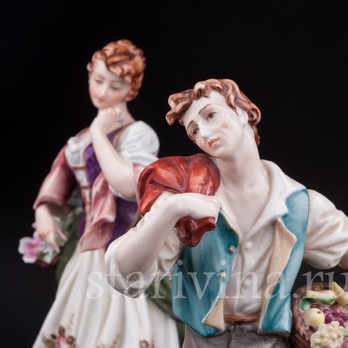 Фарфоровые статуэтки Цветочница и кавалер, Япония, вт. пол. 20 века.