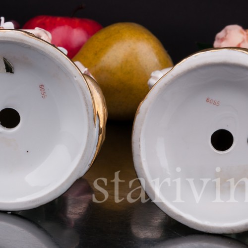 Фарфоровые статуэтки Цветочница и кавалер, Япония, вт. пол. 20 века.