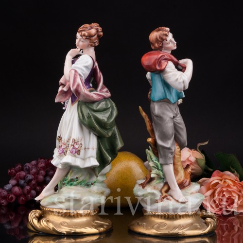 Фарфоровые статуэтки Цветочница и кавалер, Япония, вт. пол. 20 века.