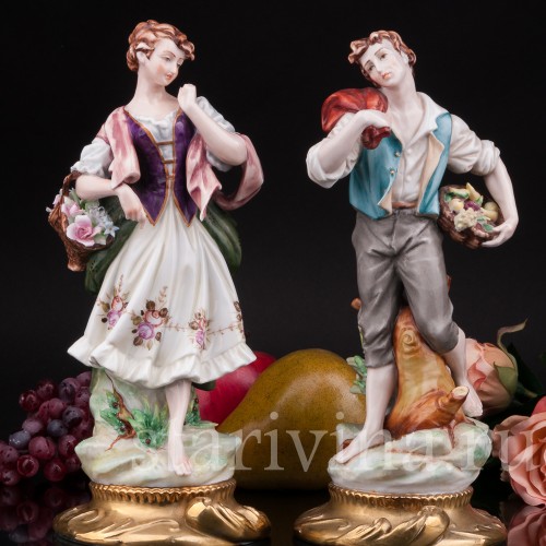 Фарфоровые статуэтки Цветочница и кавалер, Япония, вт. пол. 20 века.