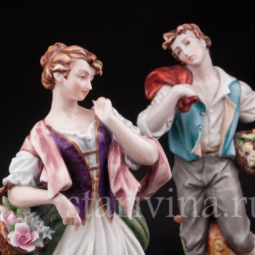 Фарфоровые статуэтки Цветочница и кавалер, Япония, вт. пол. 20 века.