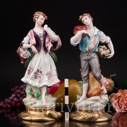 Фарфоровые статуэтки Цветочница и кавалер, Япония, вт. пол. 20 века.