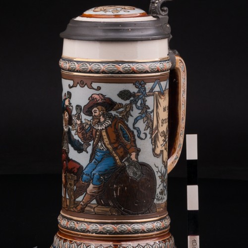 Антикварная пивная кружка Друзья, 1/2 л, Villeroy & Boch, Германия, 1902 год.