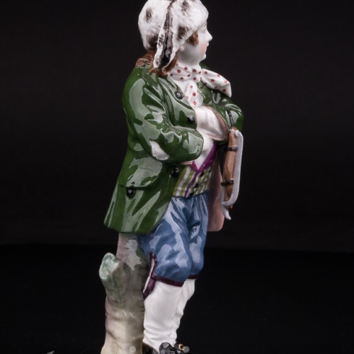 Аллегория зимы, мальчик с коньками, KPM, Германия