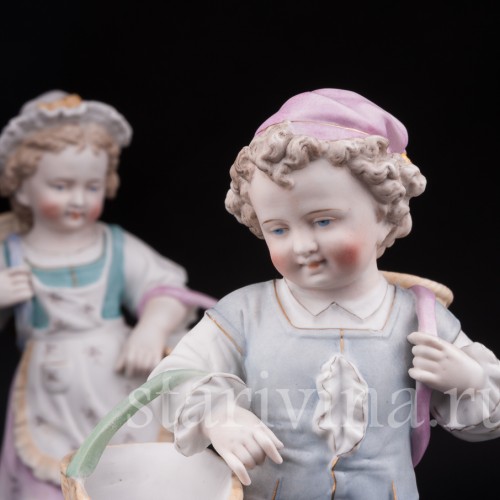 Фарфоровые статуэтки Пара с корзинами, Richard Eckert & Co, Германия, 1894-1908 гг.