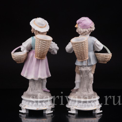 Фарфоровые статуэтки Пара с корзинами, Richard Eckert & Co, Германия, 1894-1908 гг.