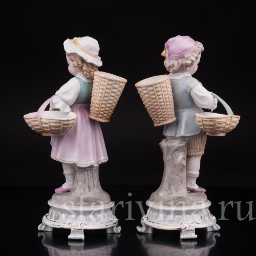 Фарфоровые статуэтки Пара с корзинами, Richard Eckert & Co, Германия, 1894-1908 гг.