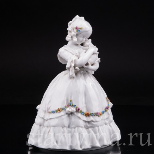 Фарфоровая статуэтка Девушка с кошкой, E. A. Muller, Германия, кон. 19, нач. 20 вв.