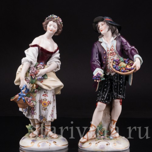Фарфоровые статуэтки Пара с цветами и фруктами, Richard Eckert & Co, Германия, кон.19 века.