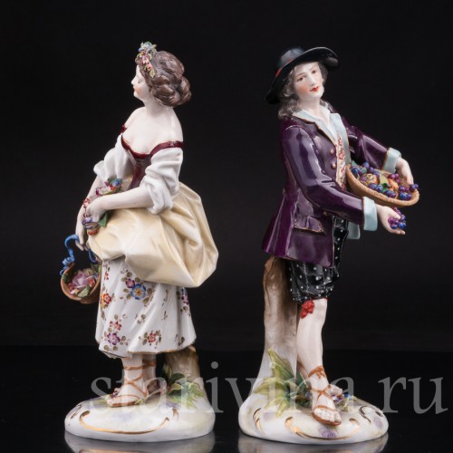 Фарфоровые статуэтки Пара с цветами и фруктами, Richard Eckert & Co, Германия, кон.19 века.