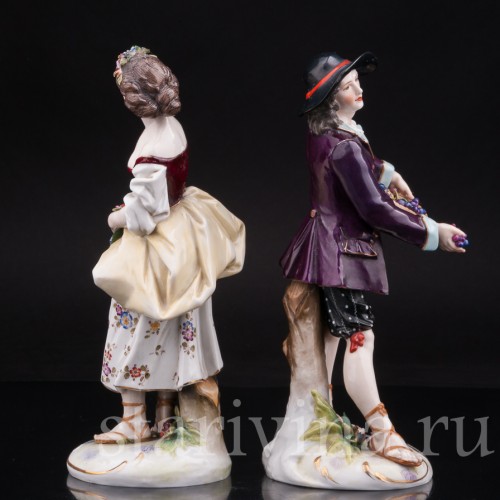 Фарфоровые статуэтки Пара с цветами и фруктами, Richard Eckert & Co, Германия, кон.19 века.