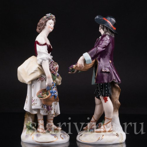 Фарфоровые статуэтки Пара с цветами и фруктами, Richard Eckert & Co, Германия, кон.19 века.