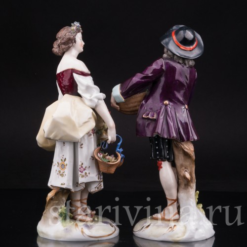 Фарфоровые статуэтки Пара с цветами и фруктами, Richard Eckert & Co, Германия, кон.19 века.