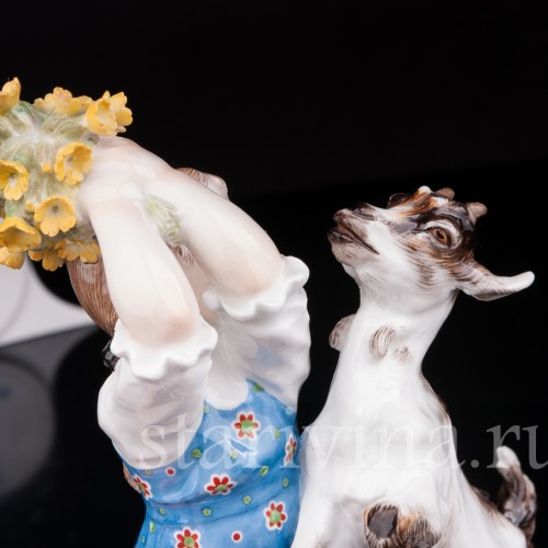 Антикварная фарфоровая статуэтка Девочка с козлёнком, Meissen, Германия, 1905-25 гг.