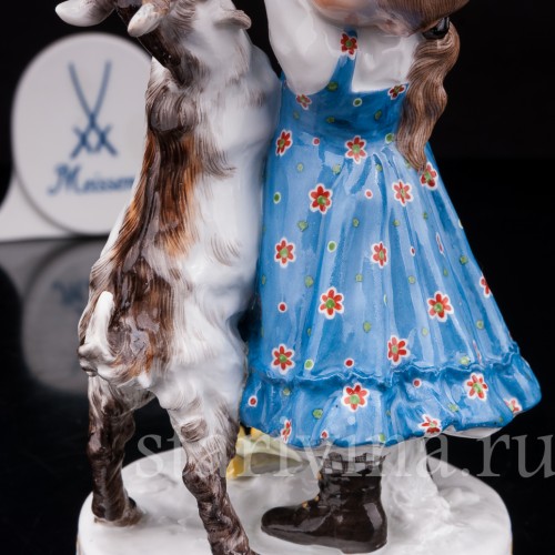 Антикварная фарфоровая статуэтка Девочка с козлёнком, Meissen, Германия, 1905-25 гг.