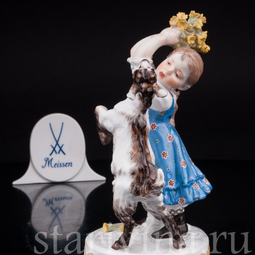 Антикварная фарфоровая статуэтка Девочка с козлёнком, Meissen, Германия, 1905-25 гг.