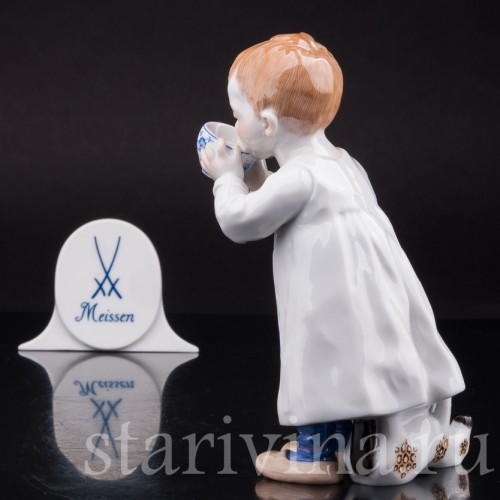 Мальчик, пьющий из чашки, Meissen, Германия, вт пол. 20 века