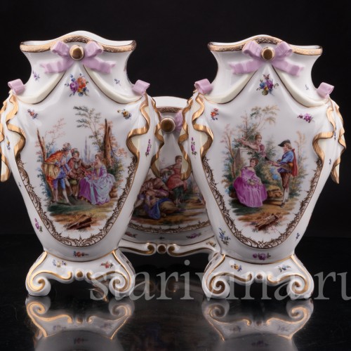 Антикварная фарфоровая композиция Жардиньерка и две вазы, пасторальный гарнитур, Helena Wolfsohn, Германия, 1885-1949 гг.