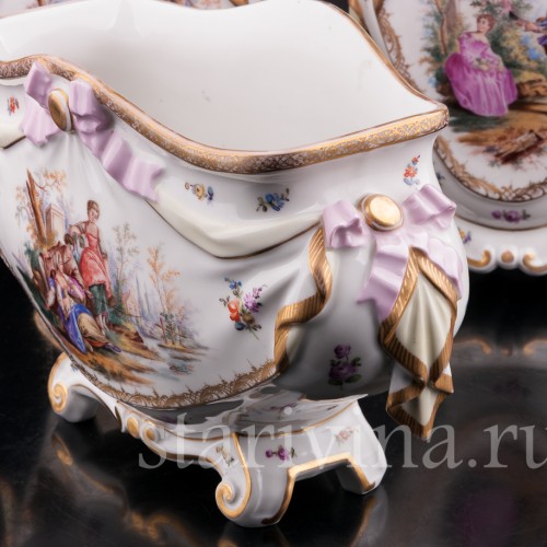 Антикварная фарфоровая композиция Жардиньерка и две вазы, пасторальный гарнитур, Helena Wolfsohn, Германия, 1885-1949 гг.