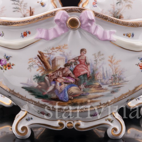 Антикварная фарфоровая композиция Жардиньерка и две вазы, пасторальный гарнитур, Helena Wolfsohn, Германия, 1885-1949 гг.