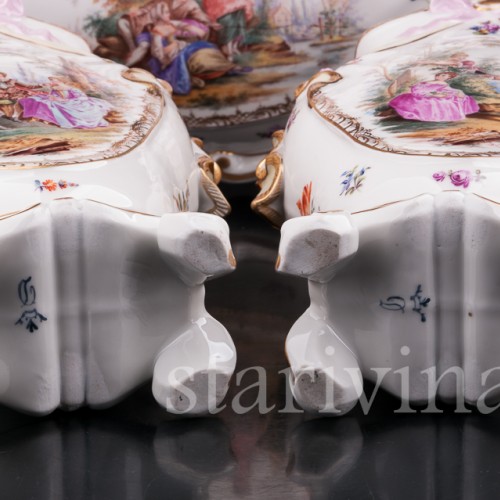 Антикварная фарфоровая композиция Жардиньерка и две вазы, пасторальный гарнитур, Helena Wolfsohn, Германия, 1885-1949 гг.