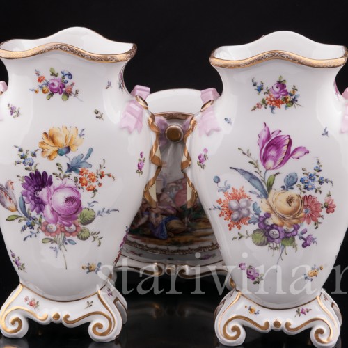 Антикварная фарфоровая композиция Жардиньерка и две вазы, пасторальный гарнитур, Helena Wolfsohn, Германия, 1885-1949 гг.