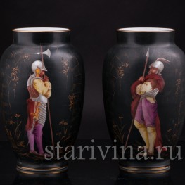 Парные фарфоровые вазы Два стражника, Франция, кон. 19 века.