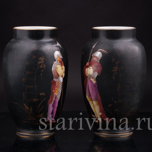 Парные фарфоровые вазы Два стражника, Франция, кон. 19 века.