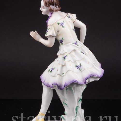 Статуэтка из фарфора Танцующая девушка, Volkstedt, Германия, до 1935 г.