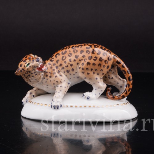 Статуэтка из фарфора Леопард, Hertwig & Co, Германия, нач. 20 в.