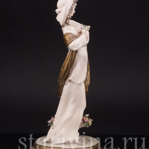 Статуэтка Девушка с цветами, Bruno Merli, Италия, вт. пол. 20 века.
