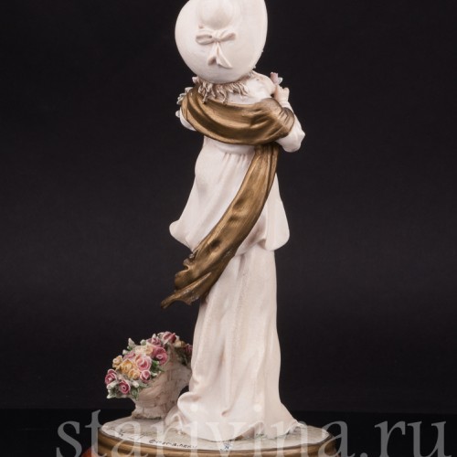 Статуэтка Девушка с цветами, Bruno Merli, Италия, вт. пол. 20 века.
