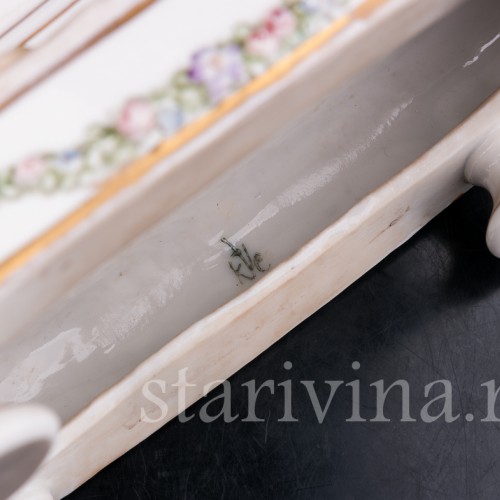 Фарфоровые часы Венера и Амур, Karl Ens, Германия, 1900 гг.