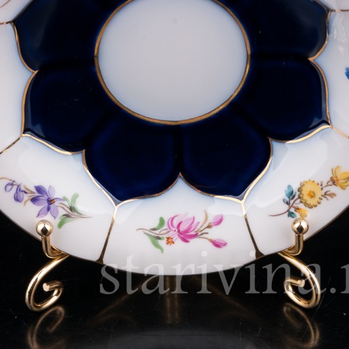 Фарфоровое Блюдце Цветочные букеты, Meissen, Германия, вт пол. 20 века.