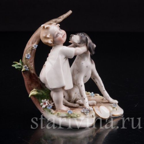 Фарфоровая фигурка Малыш с собакой, миниатюра, Capodimonte, Италия, вт пол. 20 века.