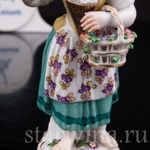 Фарфоровая статуэтка Девочка в шляпе, Meissen, Германия, 1978 год.