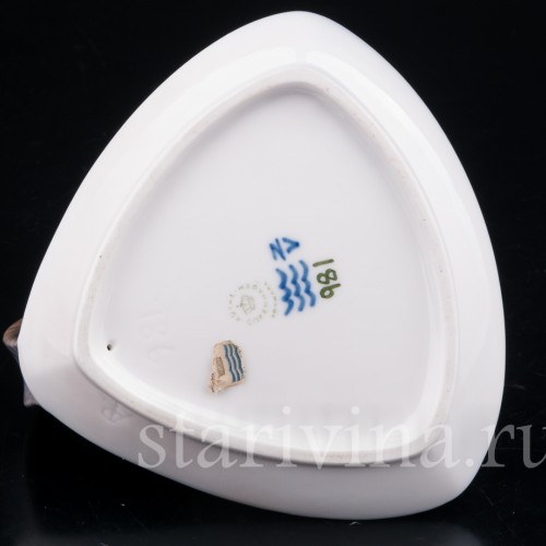 Фарфоровое Блюдо Белочка, Royal Copenhagen, Дания, 1969-74 гг.