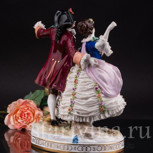 Фарфоровая композиция Танцовщица Камарго с кавалером, кружевная, Volkstedt, Германия, до 1935 г.