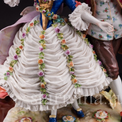 Фарфоровая композиция Танцовщица Камарго с кавалером, кружевная, Volkstedt, Германия, до 1935 г.