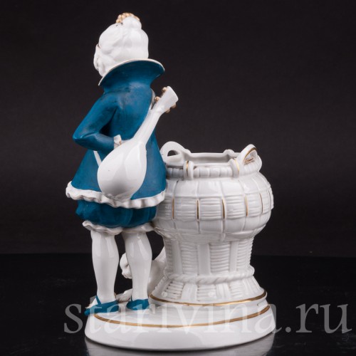 Старинная статуэтка Девочка с кошкой, Hertwig & Co, Германия, 1920-30 гг.