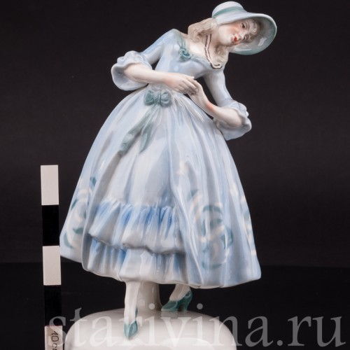 Фигурка из фарфора Танцующая девушка, Von Schierholz, Германия, 1907 - 1927 гг.