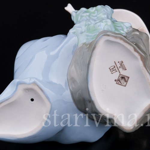 Фигурка из фарфора Девушка с птичкой, NAO, Испания, 1987 г.