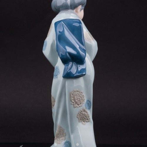Фарфоровая статуэтка девушки Гейша, Lladro, Испания, 1978 г.