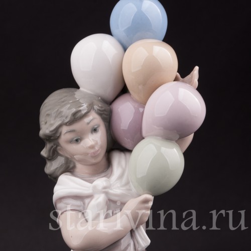 Фигурка девочки из фарфора Продавщица шариков, Lladro, Испания, вт. пол. 20 в.
